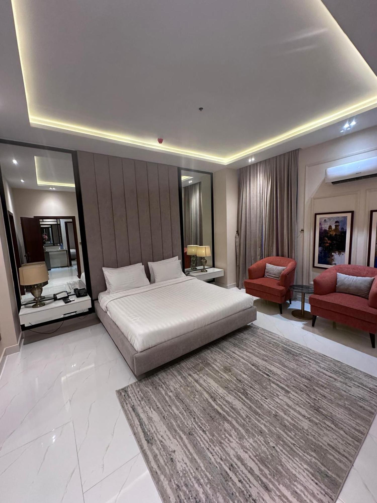 Pavilion Suites - Premium Aparthotel In Bahria Town Rawalpindi Bagian luar foto